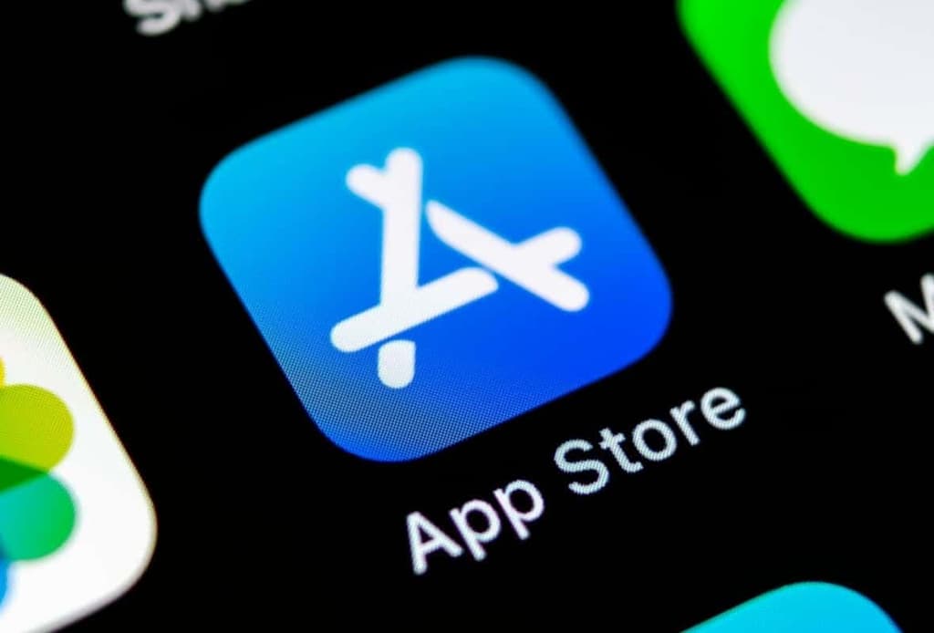 Free VPN Request To Track Investigation - iOS Store Screenshot