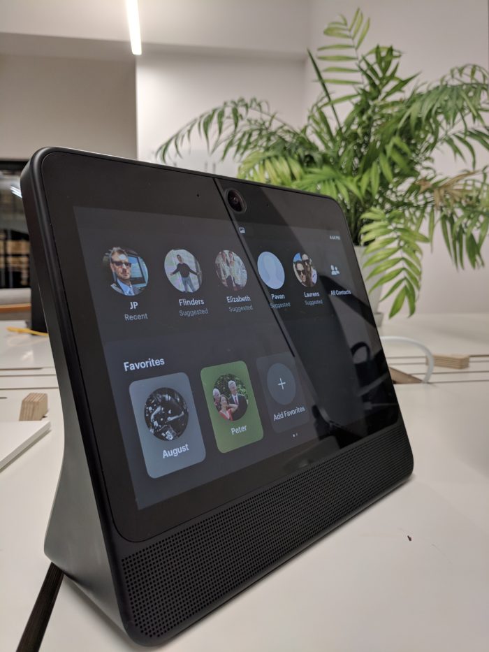 Facebook Portal - Friends screen
