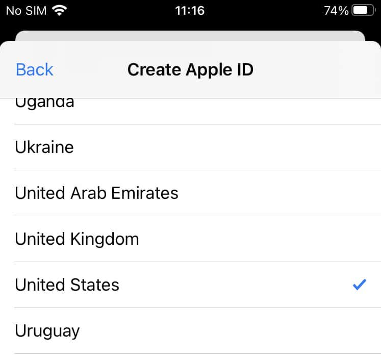 Captura de pantalla de la selección de países en los ajustes de Apple ID